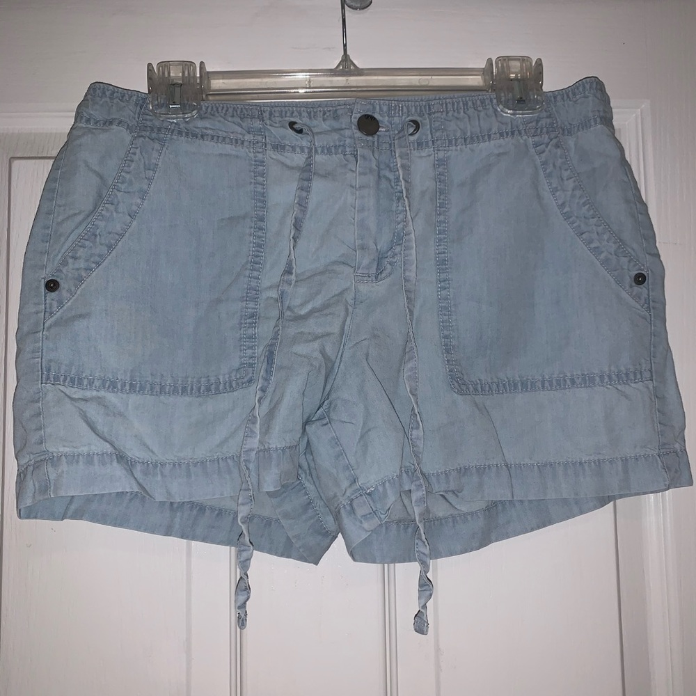 Gap chambray shorts